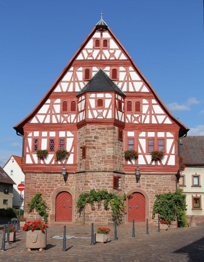 Ferienwohnung Am Brunnen Großheubach Exteriér fotografie